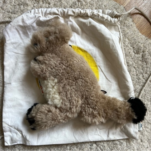 My Flat Friend Wallaby Brown Kangaroo Sheepskin Toy Maya - Picture 3 of 11